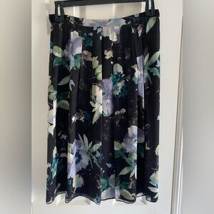 Worth New York navy Floral Chiffon silk midi A-line skirt 100% Silk  Size 6 EUC